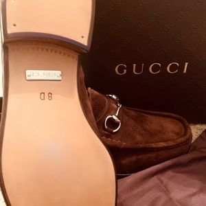 Gucci Men’s Iconic Brown Suede Horsebit Loafers